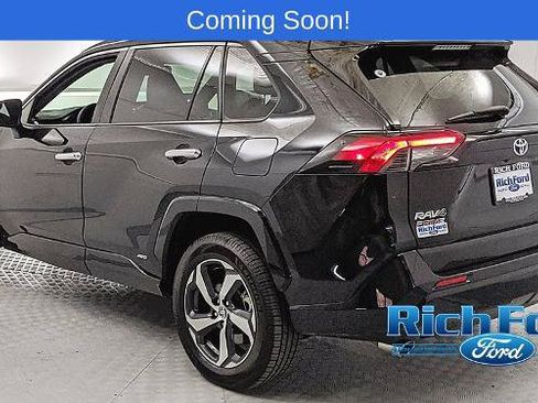 Used 2023 Toyota RAV4 SE w/ Weather & Moonroof Package AWD/4WD image 5