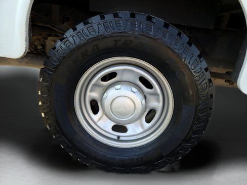 Used 2017 Ford F250 XL w/ Power Equipment Group image 24