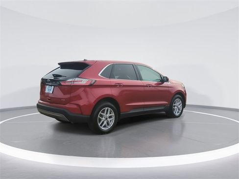 Used 2023 Ford Edge SEL w/ Convenience Package image 8