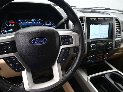 Used 2017 Ford F250 Lariat w/ Lariat Ultimate Package image 19