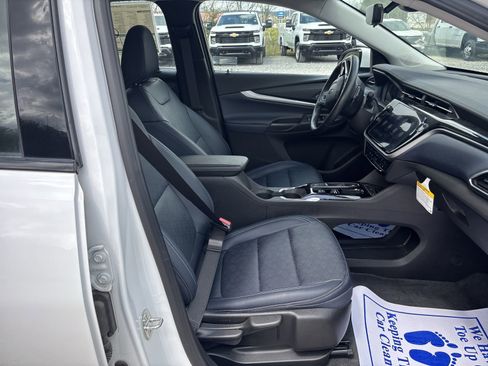 Used 2022 Chevrolet Bolt EUV Premier FWD image 25