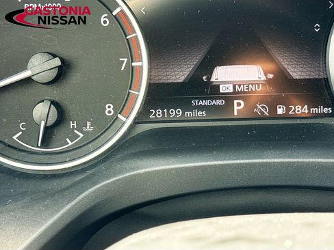 Used 2025 Nissan Rogue SV FWD image 15