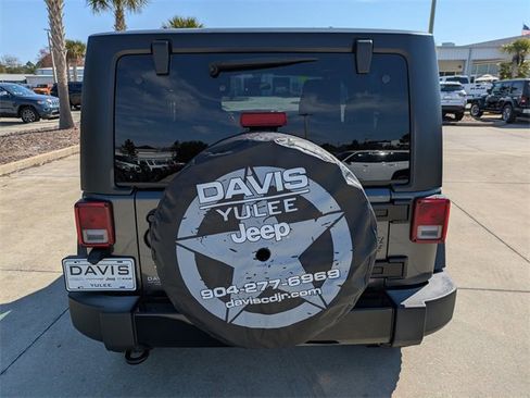 Used 2017 Jeep Wrangler Sport image 5
