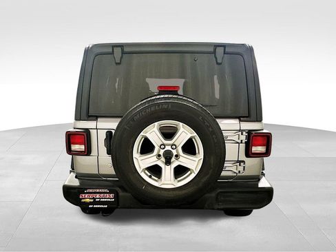 Used 2019 Jeep Wrangler Unlimited Sport S AWD/4WD image 9