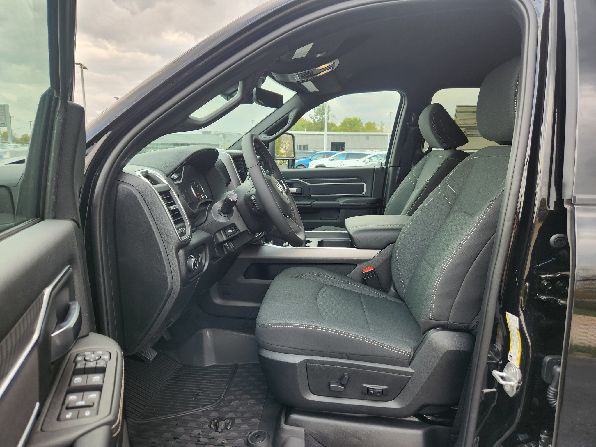 New 2027 RAM 3500 Big Horn AWD/4WD image 20