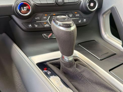 Used 2019 Chevrolet Corvette Stingray Coupe image 16