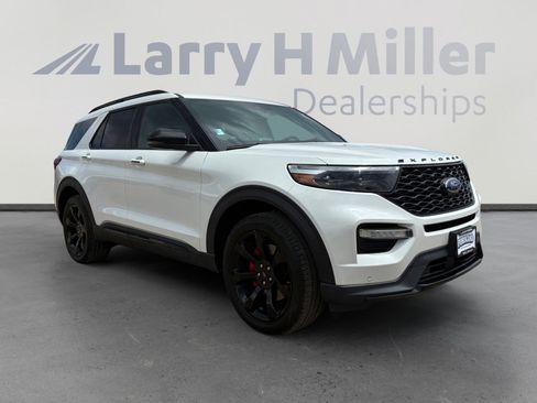 Certified 2023 Ford Explorer ST w/ Equipment Group 401A AWD/4WD image 7