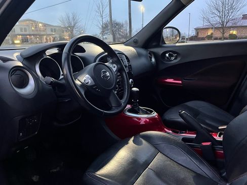 Used 2011 Nissan Juke SL image 10