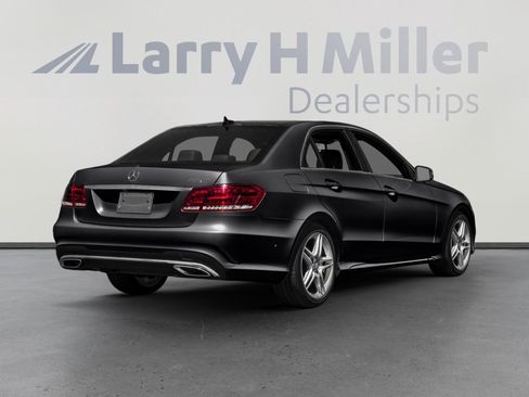 Used 2016 Mercedes-Benz E 350 Sedan image 2