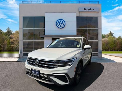Certified 2023 Volkswagen Tiguan SE AWD/4WD image 4