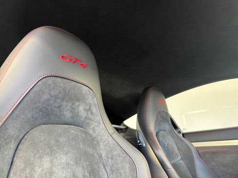 Certified 2020 Porsche 718 Cayman GT4 RWD image 15