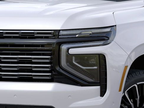 New 2025 Chevrolet Suburban High Country image 10