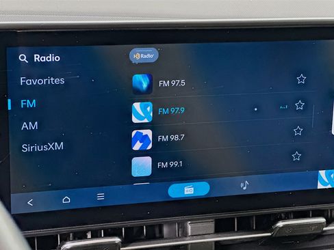 Used 2025 Hyundai Kona SEL FWD image 21