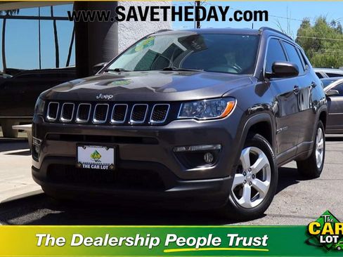 Used 2020 Jeep Compass Latitude FWD image 1