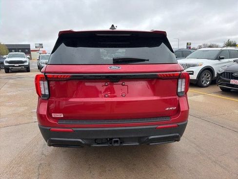 Used 2025 Ford Explorer ST-Line AWD/4WD image 6