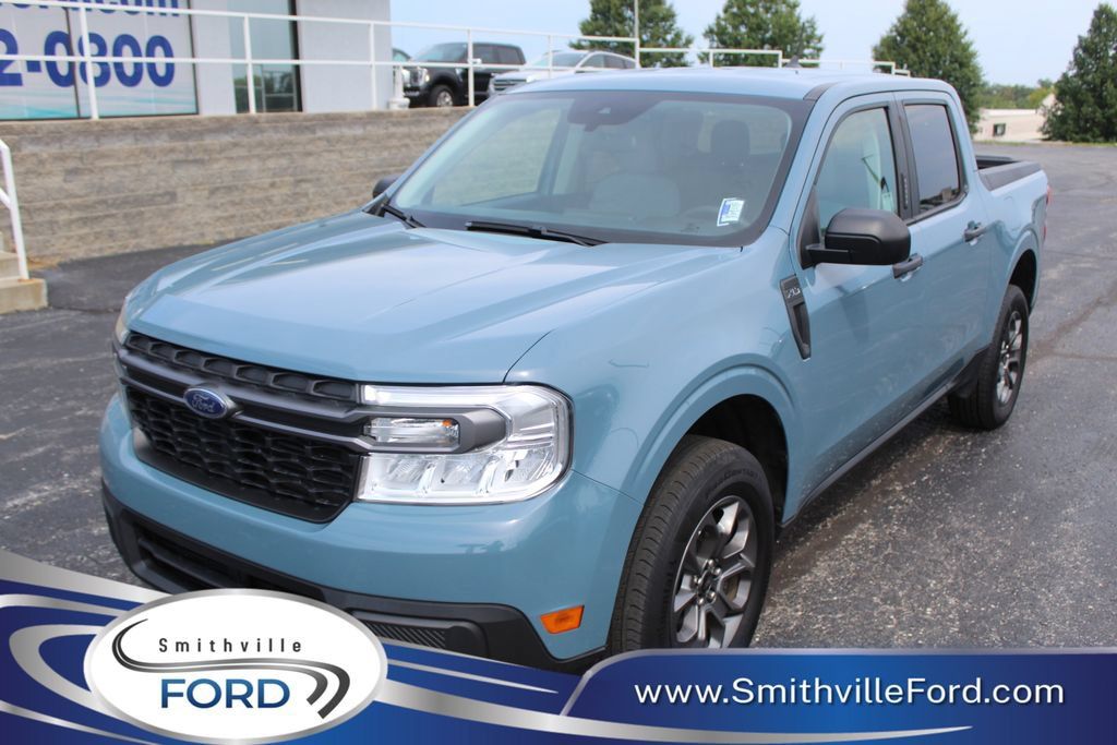 Used 2023 Ford Maverick XLT FWD image 1