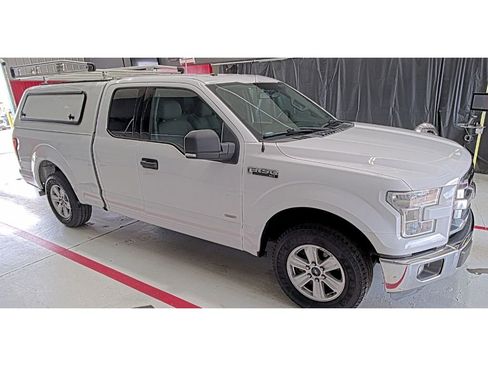 Used 2015 Ford F150 XLT w/ Equipment Group 301A Mid image 1