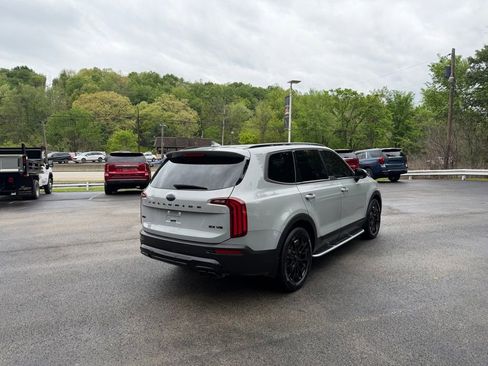 Used 2021 Kia Telluride EX w/ EX Premium Package AWD/4WD image 3