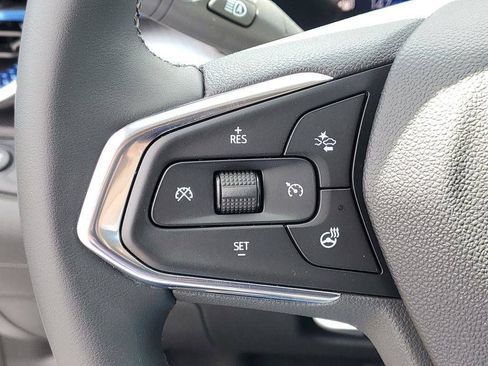 Used 2024 Chevrolet Trax LT w/ Driver Confidence Package FWD image 8