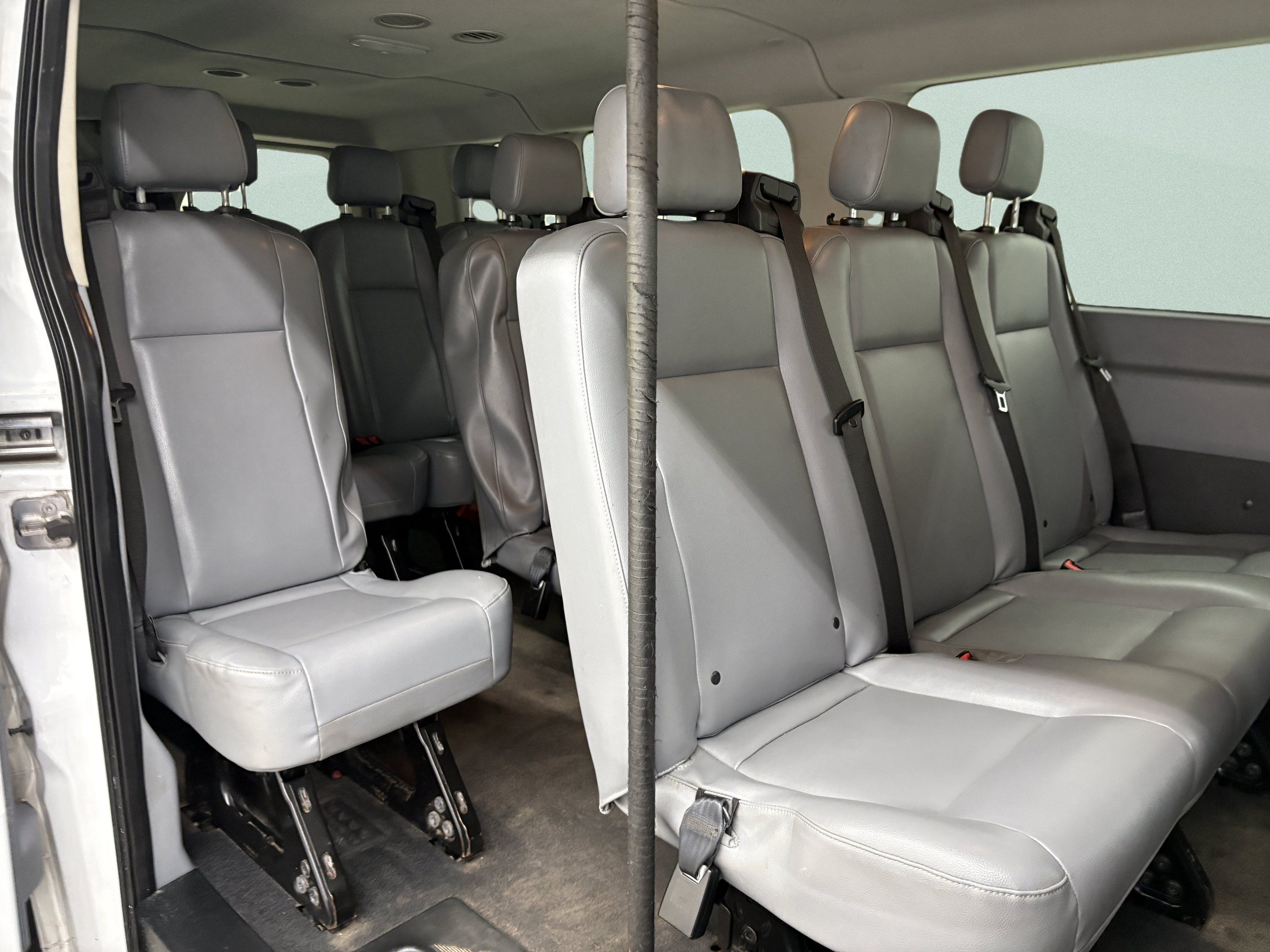 Used 2018 Ford Transit 350 XL RWD image 16