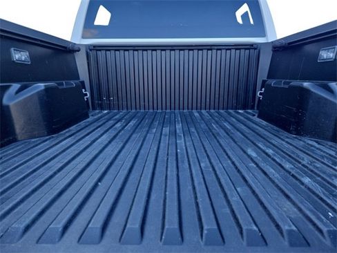 Used 2024 Toyota Tacoma TRD Off-Road image 13