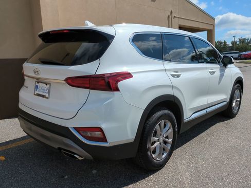 Used 2019 Hyundai Santa Fe SEL w/ Cargo Package image 4