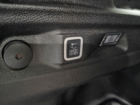 Used 2021 Jeep Grand Cherokee L Limited AWD/4WD image 23