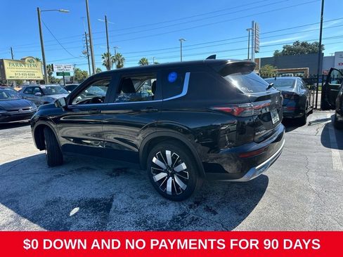 Used 2025 Mitsubishi Outlander SE AWD/4WD image 4