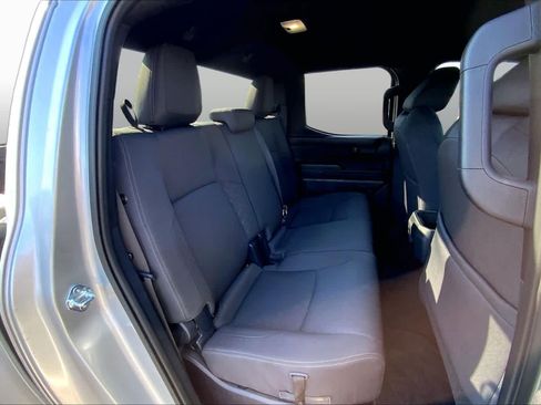 Used 2025 Toyota Tacoma SR5 AWD/4WD image 20