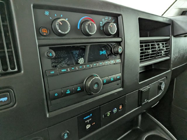 Used 2025 Chevrolet Express 2500 w/ Driver Convenience Package RWD image 18