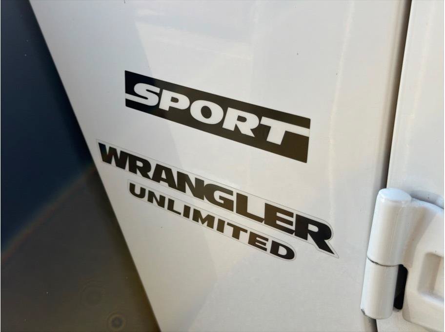 Used 2017 Jeep Wrangler Unlimited Sport w/ Quick Order Package 24S AWD/4WD image 30