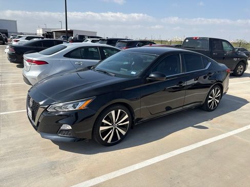 Used 2020 Nissan Altima 2.5 SR FWD image 1