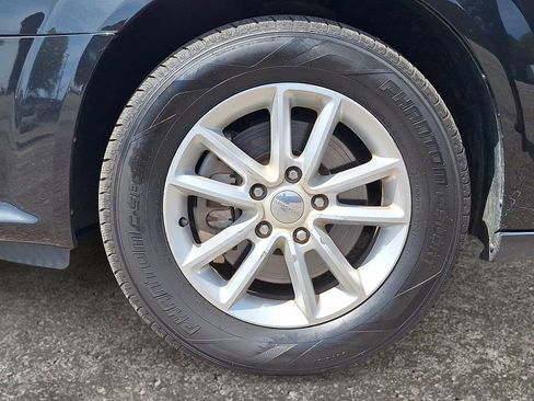 Used 2019 Dodge Grand Caravan SXT FWD image 9