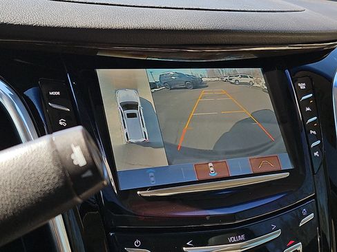 Used 2018 Cadillac Escalade Premium Luxury image 20