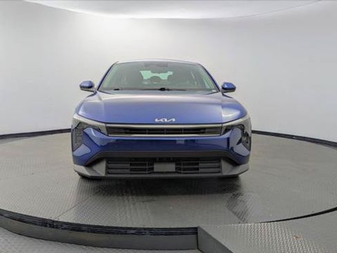 Used 2025 Kia K4 FWD image 12