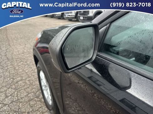 Certified 2022 Ford Explorer XLT image 12