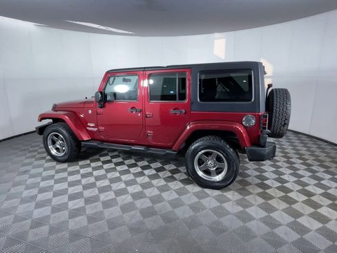 Used 2012 Jeep Wrangler Unlimited Sahara w/ Connectivity Group image 6