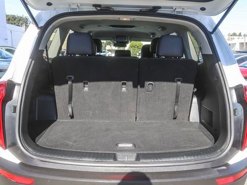 Certified 2022 Kia Telluride LX image 28