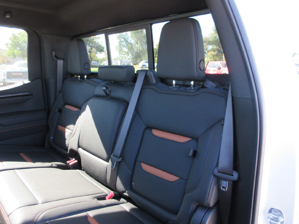 New 2026 GMC Sierra 1500 AT4 w/ AT4 Premium Package AWD/4WD image 13
