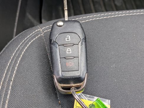 Used 2019 Ford Ranger XL w/ Equipment Group 101A Mid RWD image 32