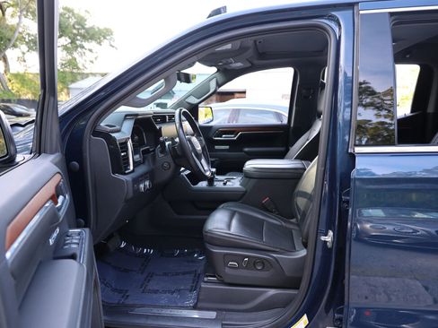 Used 2023 GMC Sierra 1500 Denali w/ Denali Reserve Package AWD/4WD image 8