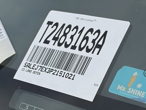 Used 2023 Land Rover Defender 110 S image 10