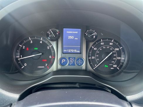 Used 2016 Lexus GX 460 Luxury w/ Preferred Accessory Package image 16