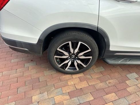 Used 2020 Honda Pilot Elite image 14