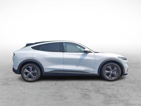 Certified 2022 Ford Mustang Mach-E Select AWD/4WD image 7
