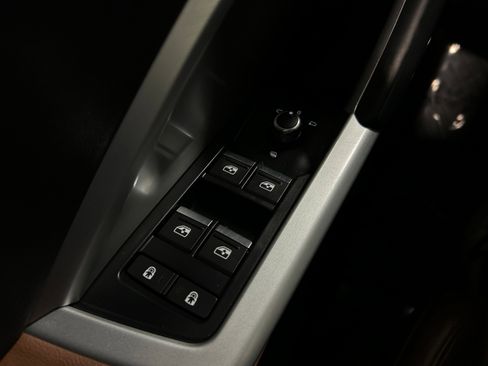 Used 2020 Audi Q3 2.0T Premium Plus w/ Premium Plus Package image 24