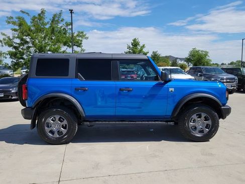 Certified 2023 Ford Bronco Big Bend w/ Sasquatch Package AWD/4WD image 2