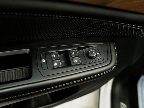 Used 2024 Volkswagen Atlas SE image 35