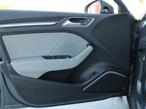 Used 2017 Audi A3 e-tron Premium Plus w/ Technology Package image 44