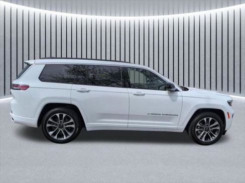 Certified 2025 Jeep Grand Cherokee L Overland w/ Advanced Protech Group III AWD/4WD image 7